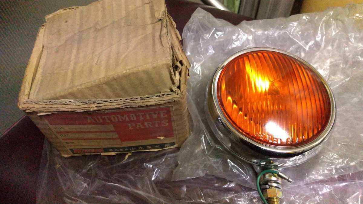 小糸製作所 トラック用 小糸フォグランプ角型 小糸製作所 トラック用