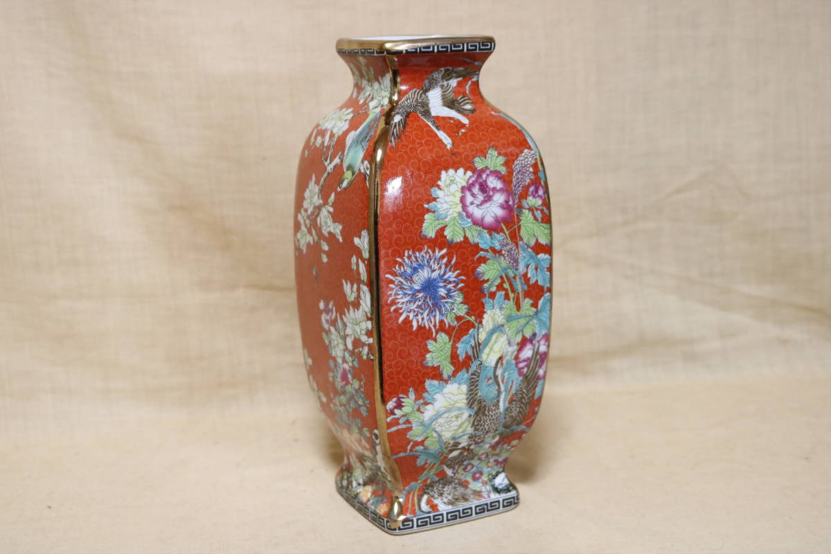 驚きの破格値，限定セール 花瓶 唐土景徳鎮花鳥四方瓶 CM01(施釉陶)｜売買されたオークション情報、yahooの商品情報をアーカイブ公開 - オークファン 骨董陶磁器一般