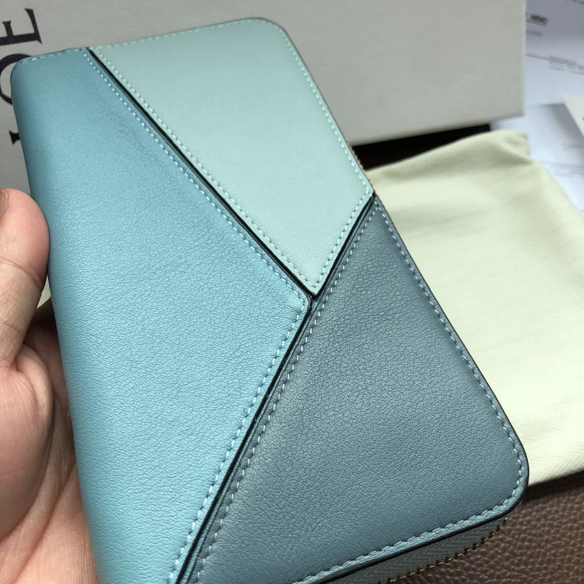未使用品 ロエベ/LOEWE 財布 PUZZLE ZIP AROUND WALLET パズル 