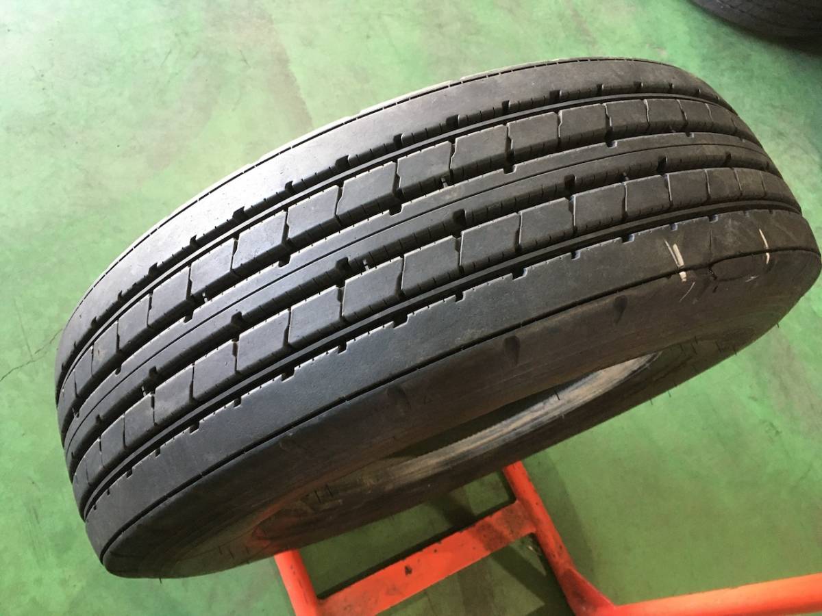  ｍ136-1-3 235/70R17.5 BS ブリヂストンR173 2017年製１本のみ k35(タイヤ)｜売買されたオークション情報、yahooの商品情報をアーカイブ公開 - オークファン タイヤ