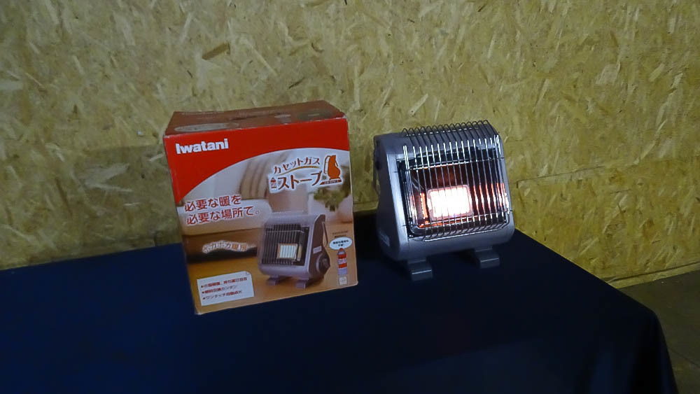 得価，定番人気 使用数回の品 イワタニ カセットガスストーブ CB-STV-2 キャンプ アウトドア 暖房器具 これは便利 暖かい まだまだ使う 非常用(その他)｜売買されたオークション情報、yahooの商品情報をアーカ その他