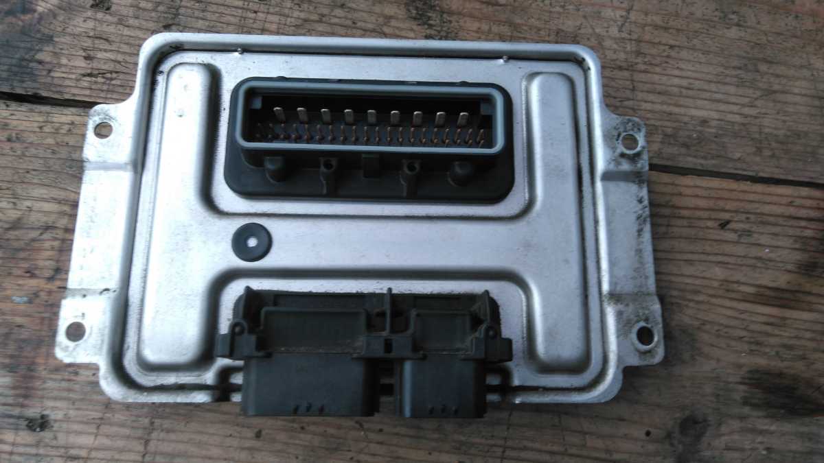 【人気定番，お買い得】 クライスラー 300 ボディコントロールモジュール LX27 左ハンドル車両 06y BCM(クライスラー用)｜売買されたオークション情報、yahooの商品情報をアーカイブ公開 - オークファン クライスラー用