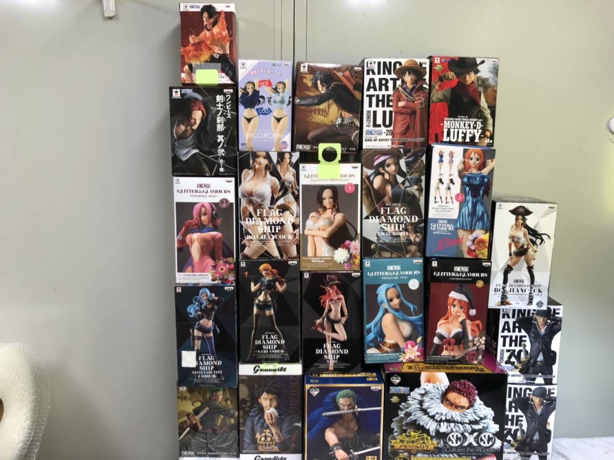 457 ワンピース フィギュア まとめ売り 23個 ルフィ ゾロ ナミ ハンコック 一番くじなど One Piece 売買されたオークション情報 Yahooの商品情報をアーカイブ公開 オークファン Aucfan Com