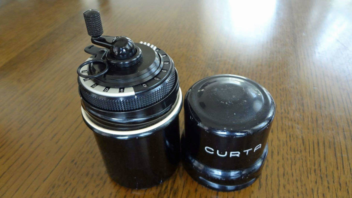クルタ計算機 CURTA TypeⅠ ケースつき CURTA 機械式計算機 