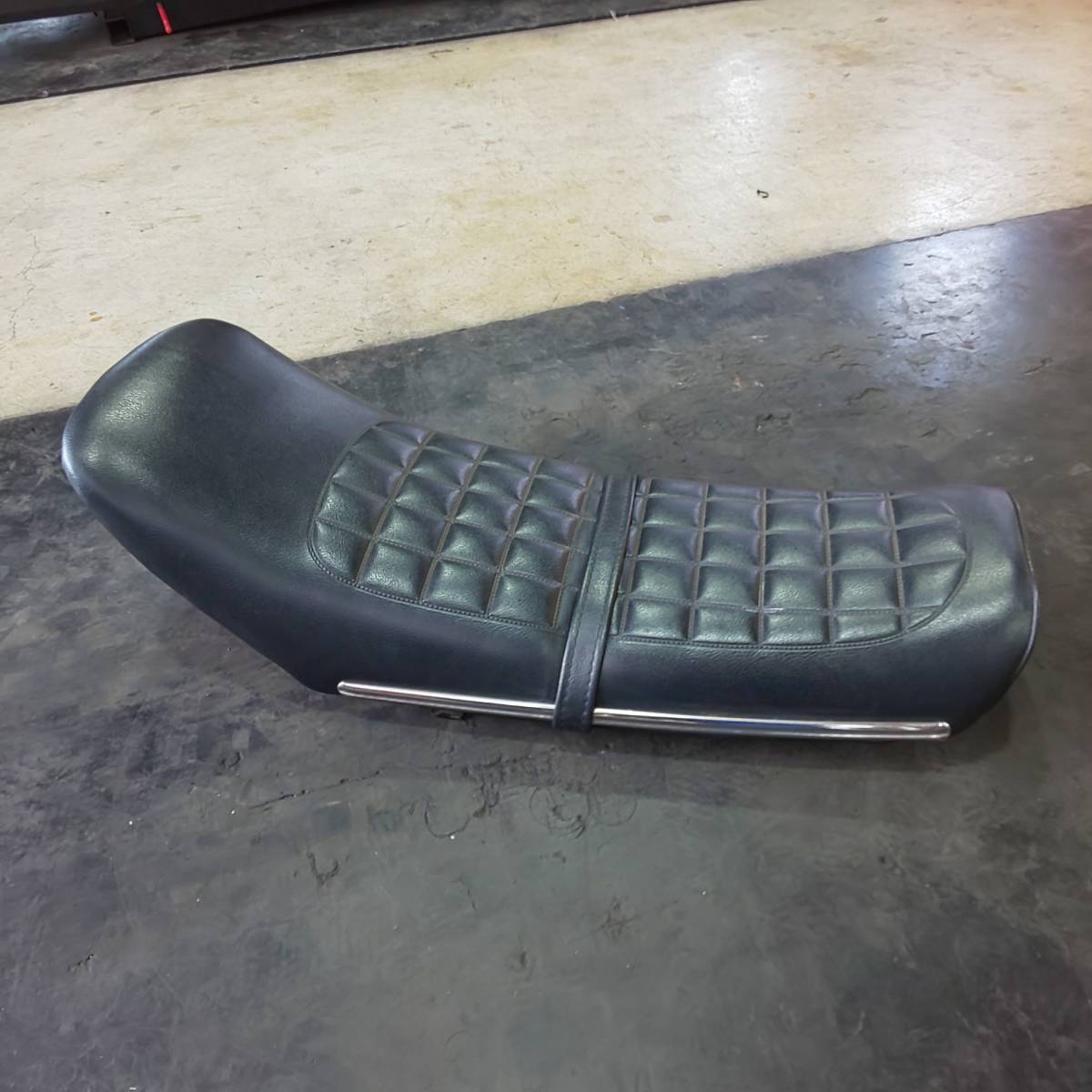 シューズ Mizuno WAVE CUP LEGEND 26.0cm カワサキZ1.Z2用シート