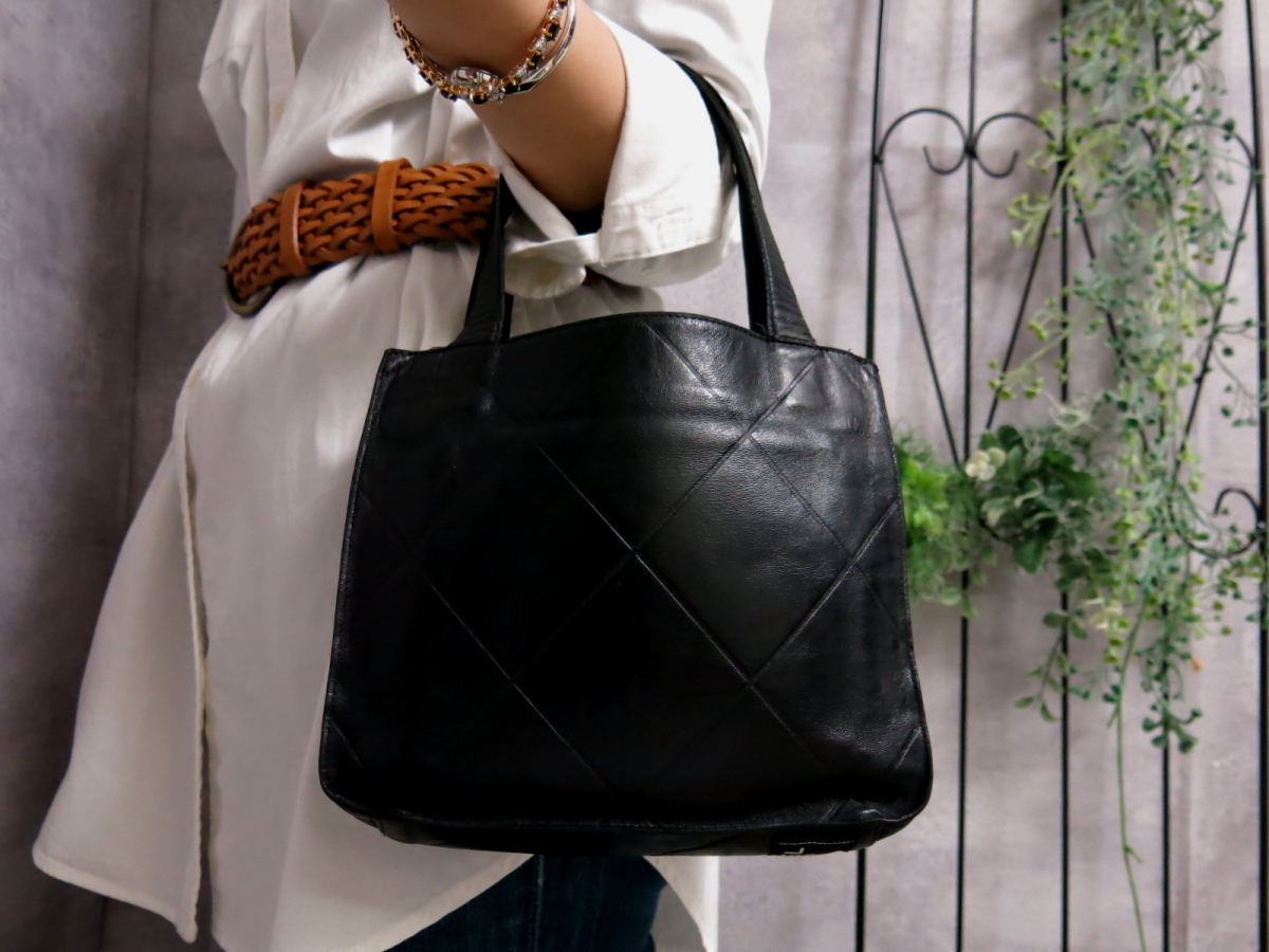 ●美品●CHANEL シャネル●ラムスキン 本革●ミニ トート バッグ●ハンド バッグ●黒 ブラック●肩掛け●Js17900