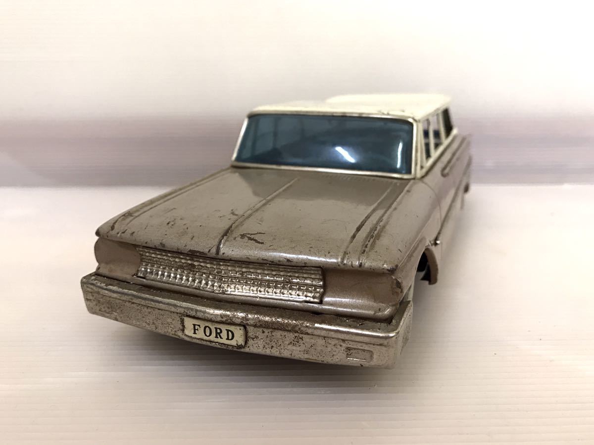 Ford Country Sedan ブリキ and - FORD BCバンダイ 萬代屋 フォード 