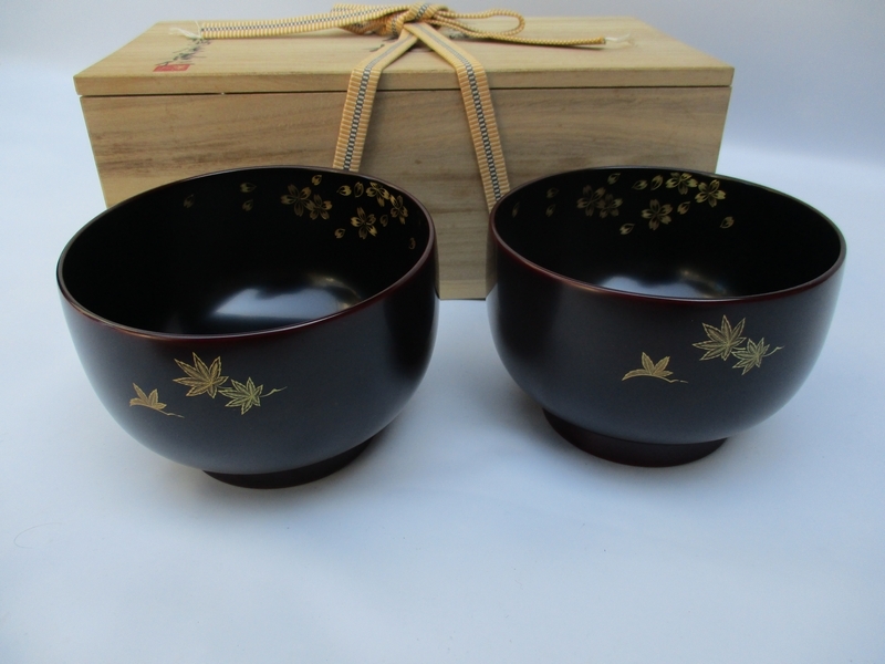 輪島屋善仁 輪島塗の老舗 ⁄ Wajimaya 椀 WORKS Zenni 輪島塗 shop 輪島屋善仁 輪島塗の老舗 ⁄ Wajimaya 椀 WORKS Zenni 輪島塗 shop