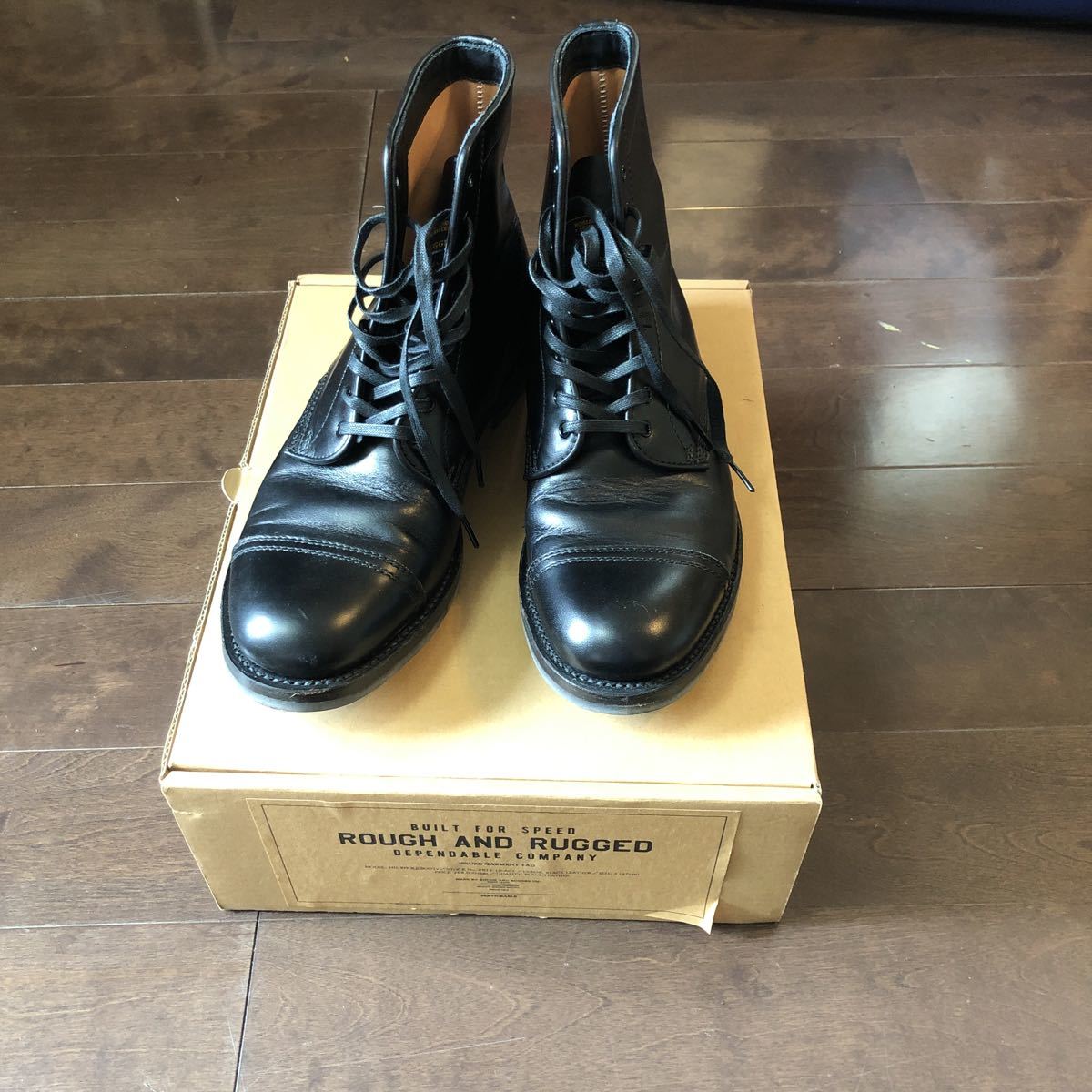 ROUGH AND RUGGEDの8ホールブーツ・ブラック・27cm ROUGH ドクター 