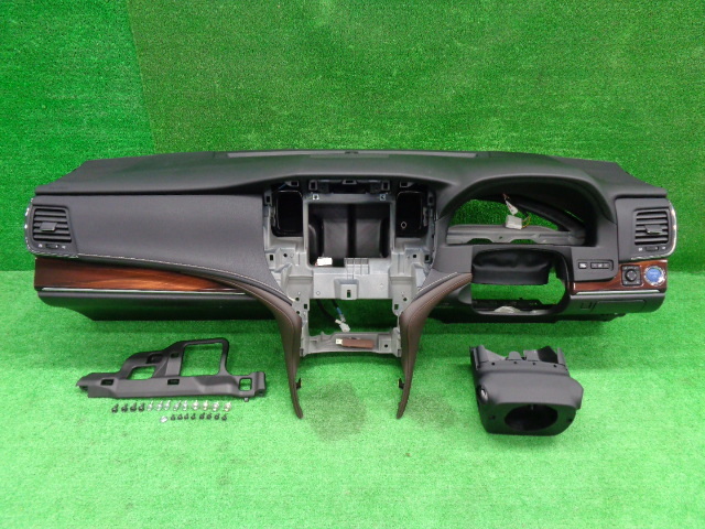 全国無料，豊富な ASW210 クラウン アスリート ロイヤル 純正 インストルメント インパネ ダッシュ ボード パネル GRS210 GRS211 GRS214 AWS211 ARS210(トヨタ用)｜売買されたオークション情報、yahooの商品情報をアーカイ トヨタ用