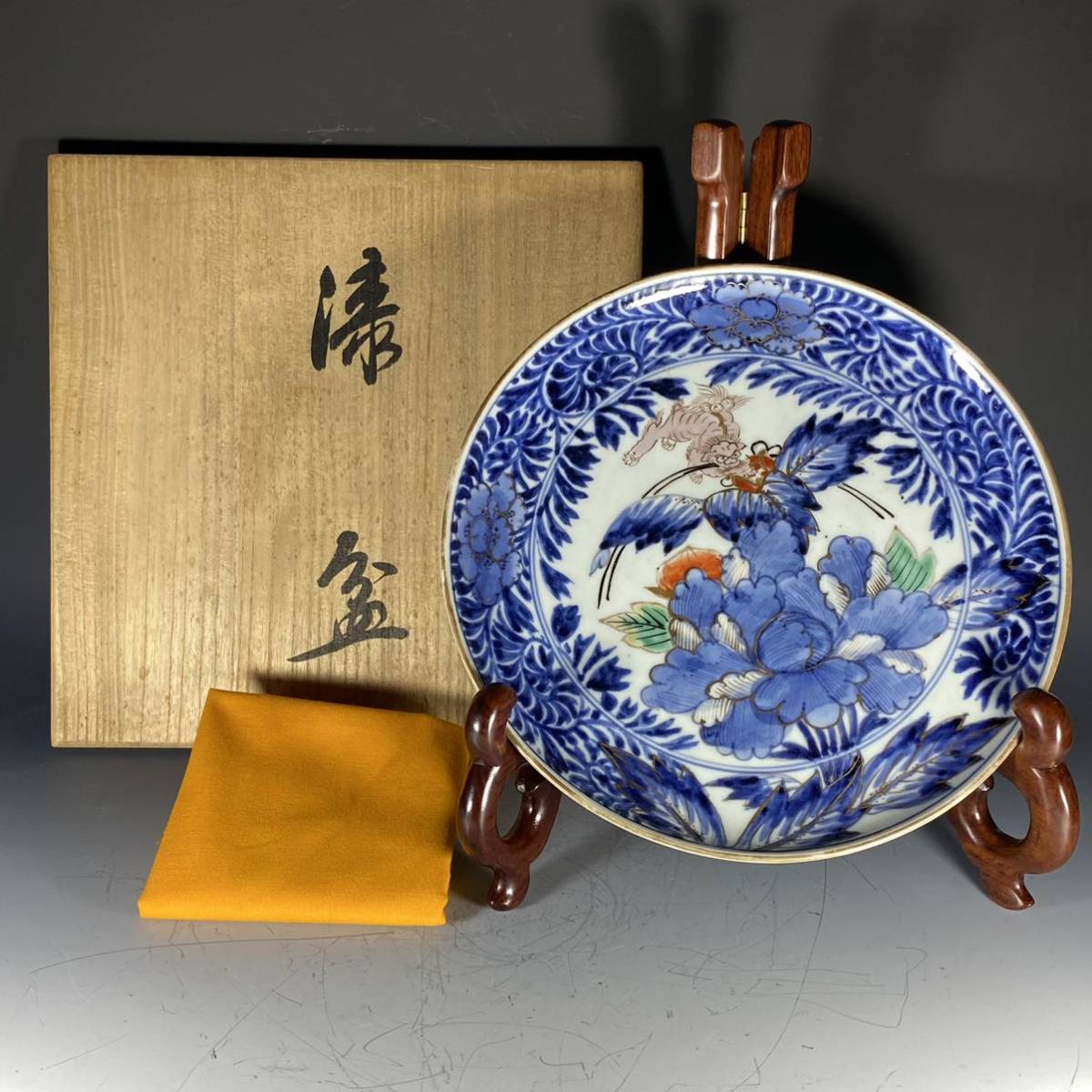 大聖寺伊万里 | iichi 明治時代 学芸の小部屋 -戸栗美術館- 海を渡って