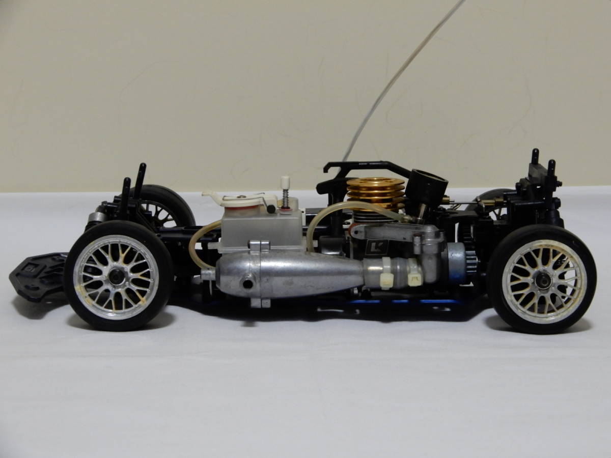 京商 エンジンカー ジャンク（動作未確認） KYOSHO/京商 RC エンジンカー 4WD シャシーキット 動作未確認 極上美品 1⁄