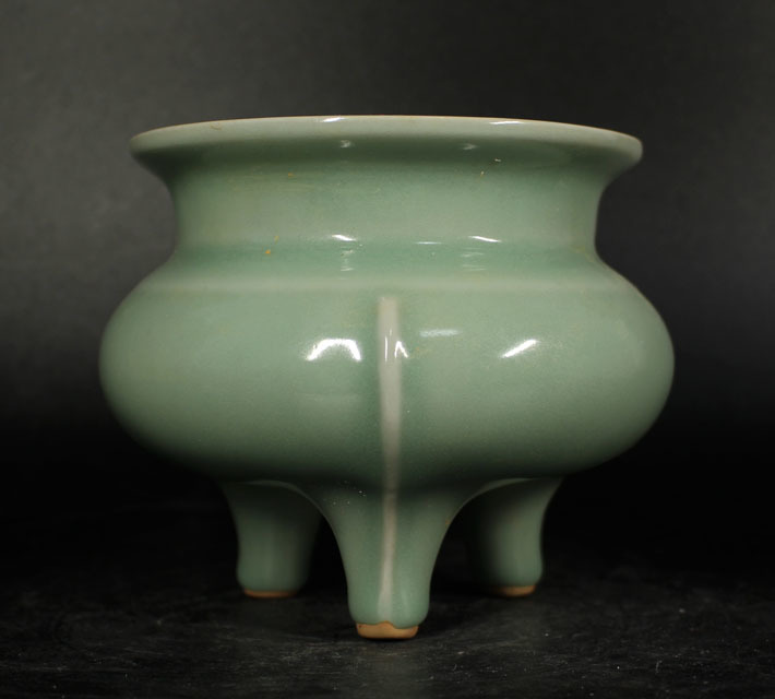 本物 宋代龍泉窯青磁三ツ足香炉 中国古玩古美術伝来品 【公式通販】