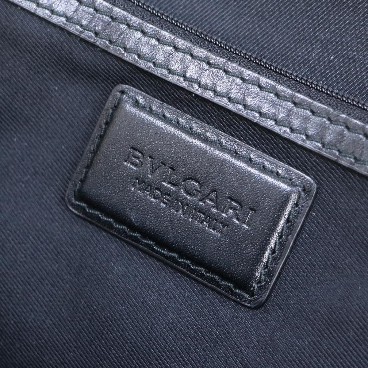 ブルガリ バッグ セレブリティたちがブルガリ「ALEXANDER WANG X BVLGARI」の新作バッグ