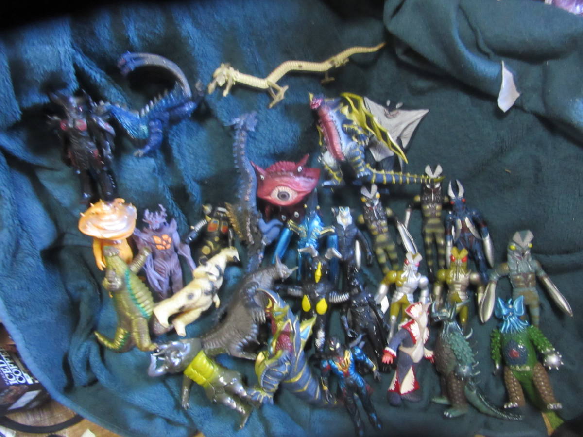 ウルトラ怪獣シリーズ 宇宙人 怪獣 ウルトラマン ソフビ ① 59