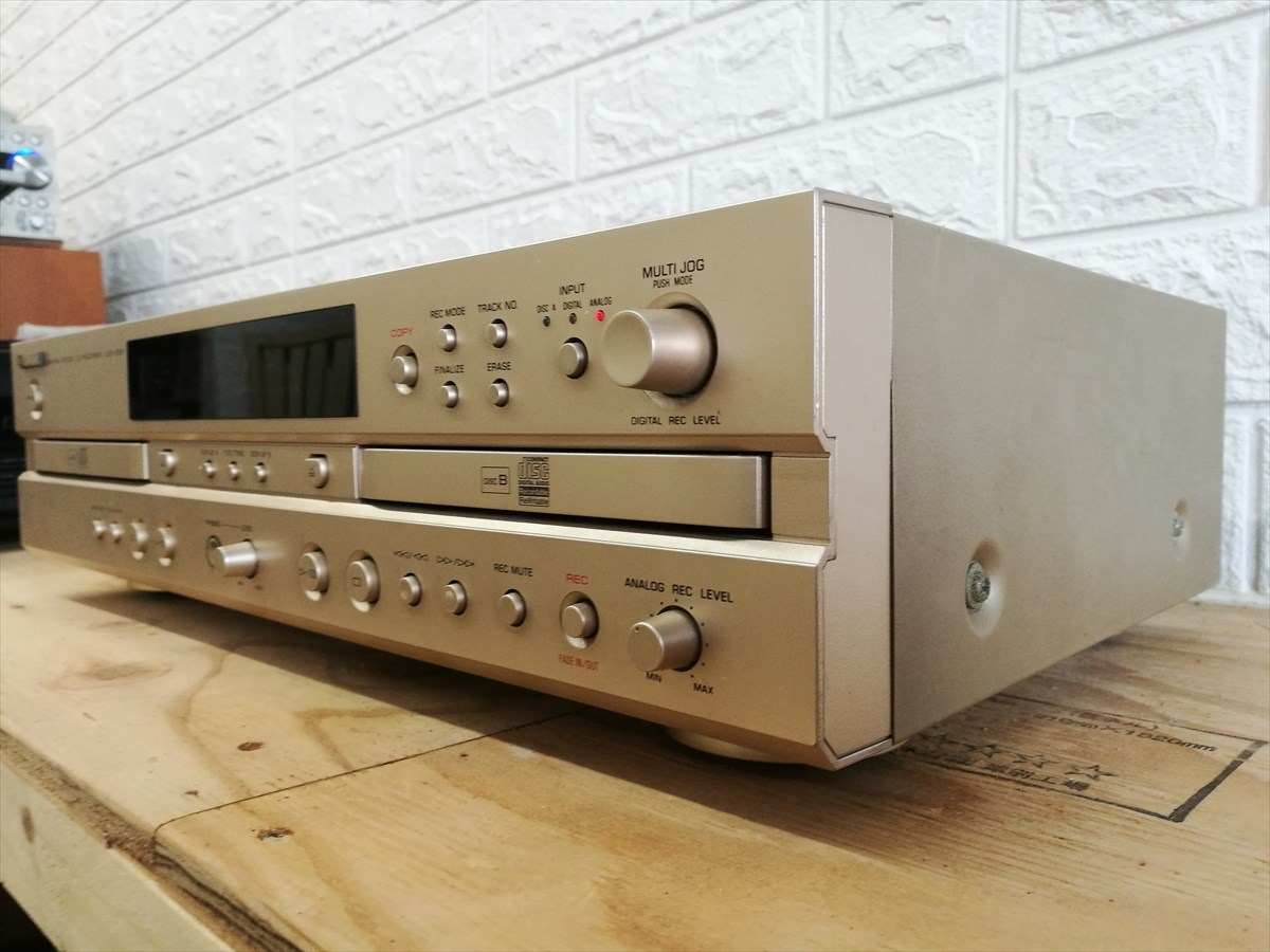 YAMAHA ヤマハ　CDR-D651 CDレコーダー 現状品　ジャンク ☆YAMAHA CDR-D651 CD-R/CD-RWレコーダー ジャンク品 j4467 CDR-D651
