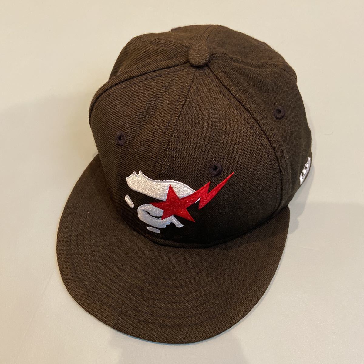 A Bathing Ape × Kawsメッシュキャップ A BATHING APE（アベイシング