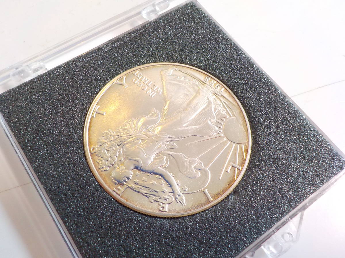 【1988年】アメリカ イーグル銀貨 1オンス 純銀 アメリカ 1988 1オンス イーグル銀貨 ほぼミント 売り切り 0