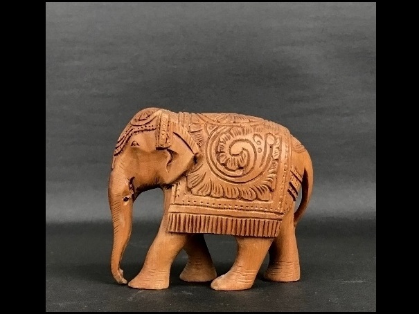 インド 象 木彫 彫刻 置物 オブジェ インテリア ディスプレイ 木工 竹工芸 売買されたオークション情報 Yahooの商品情報をアーカイブ公開 オークファン Aucfan Com