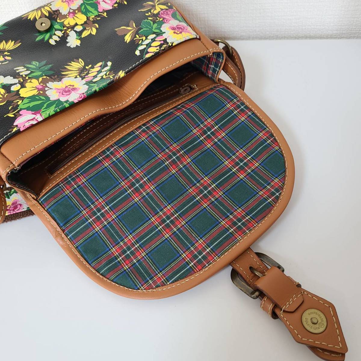 ☆美品☆【KENZO / ケンゾー】ヴィンテージ 花柄 フラワー PVC×レザー 