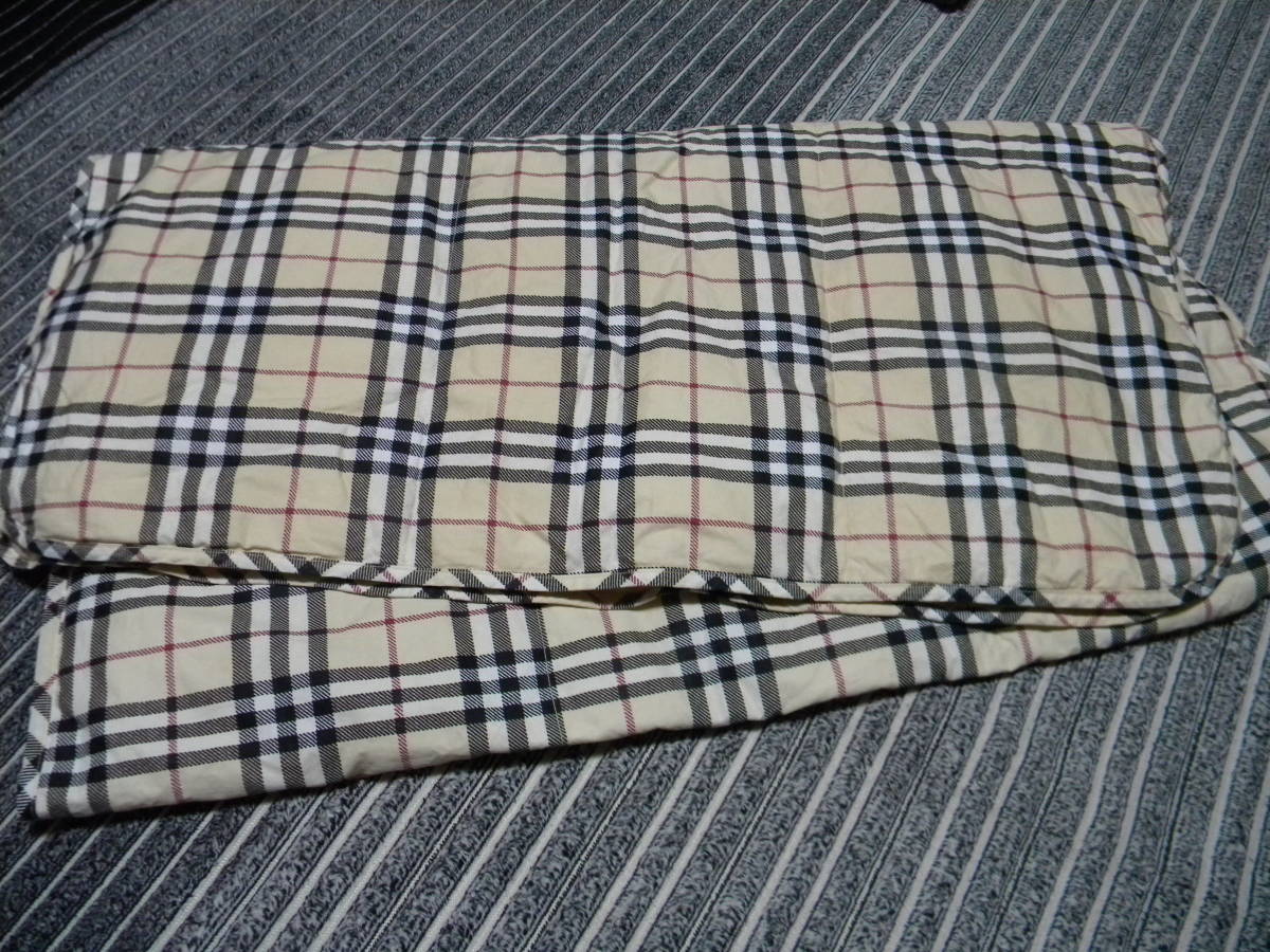 BURBERRY 羽毛ひざ掛け(肩当て) 150×70cm バーバリー 【公式通販】