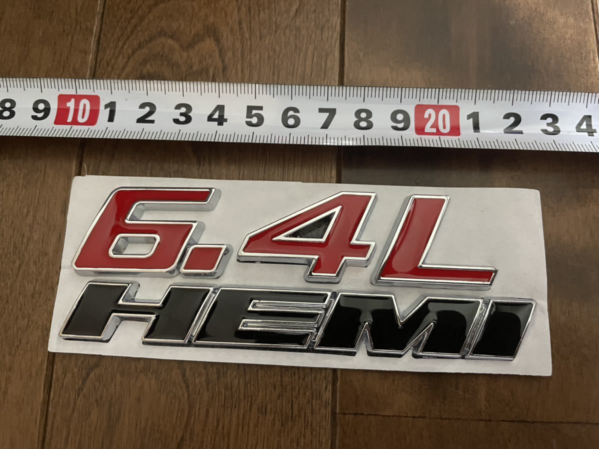 6.4L HEMI ヘミ 黒 ブラック エンブレム 赤 レッド dodge jeep ram