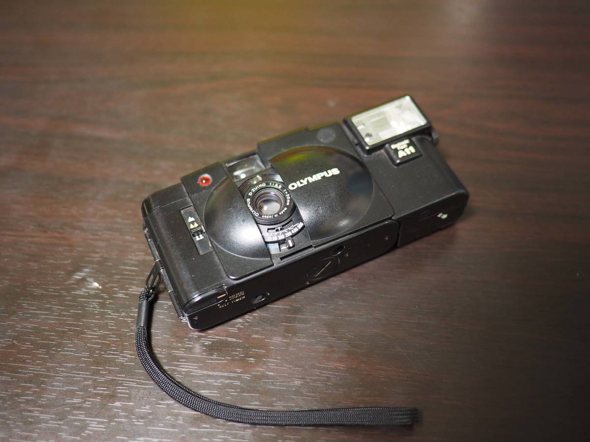 レアカラー OLYMPUS オリンパス XA2 カメラ A11フラッシュ付き