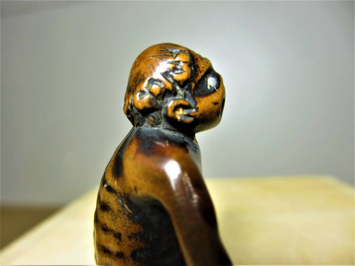 根木台 黄楊（柘植） 古美術・骨董 根付 柘植 黄楊 彩色 黄楊（柘植） 高4.2cm・形彫 黄楊木「能楽人形