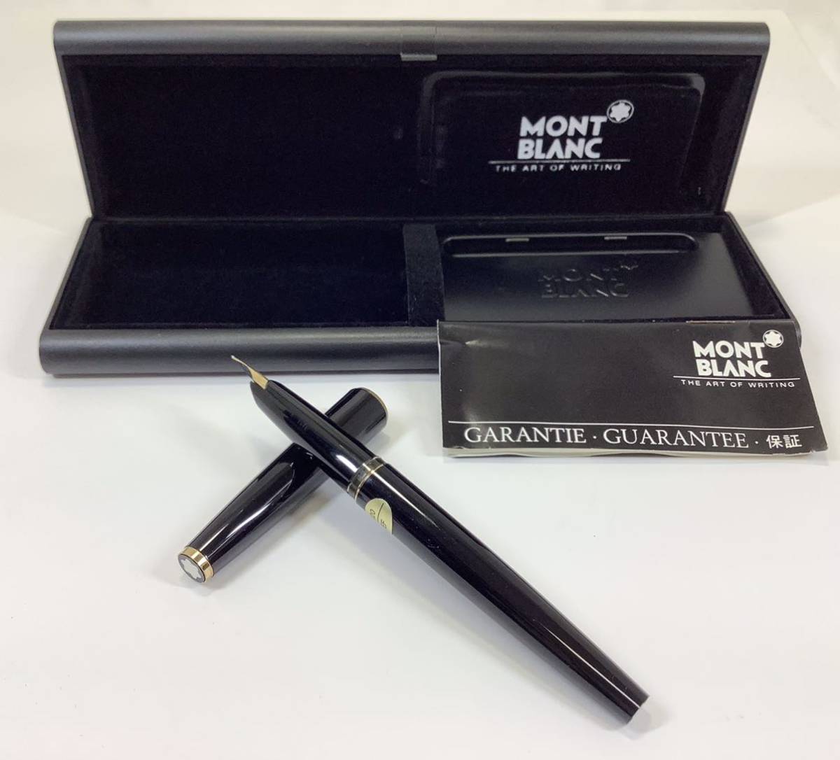 MONTBLANC モンブラン 万年筆 320 EF ペン先14K 585 ケース・説明書付 筆記用具 筆記未確認 万年筆 モンブラン 0 320EF ペン先14k ブラック系