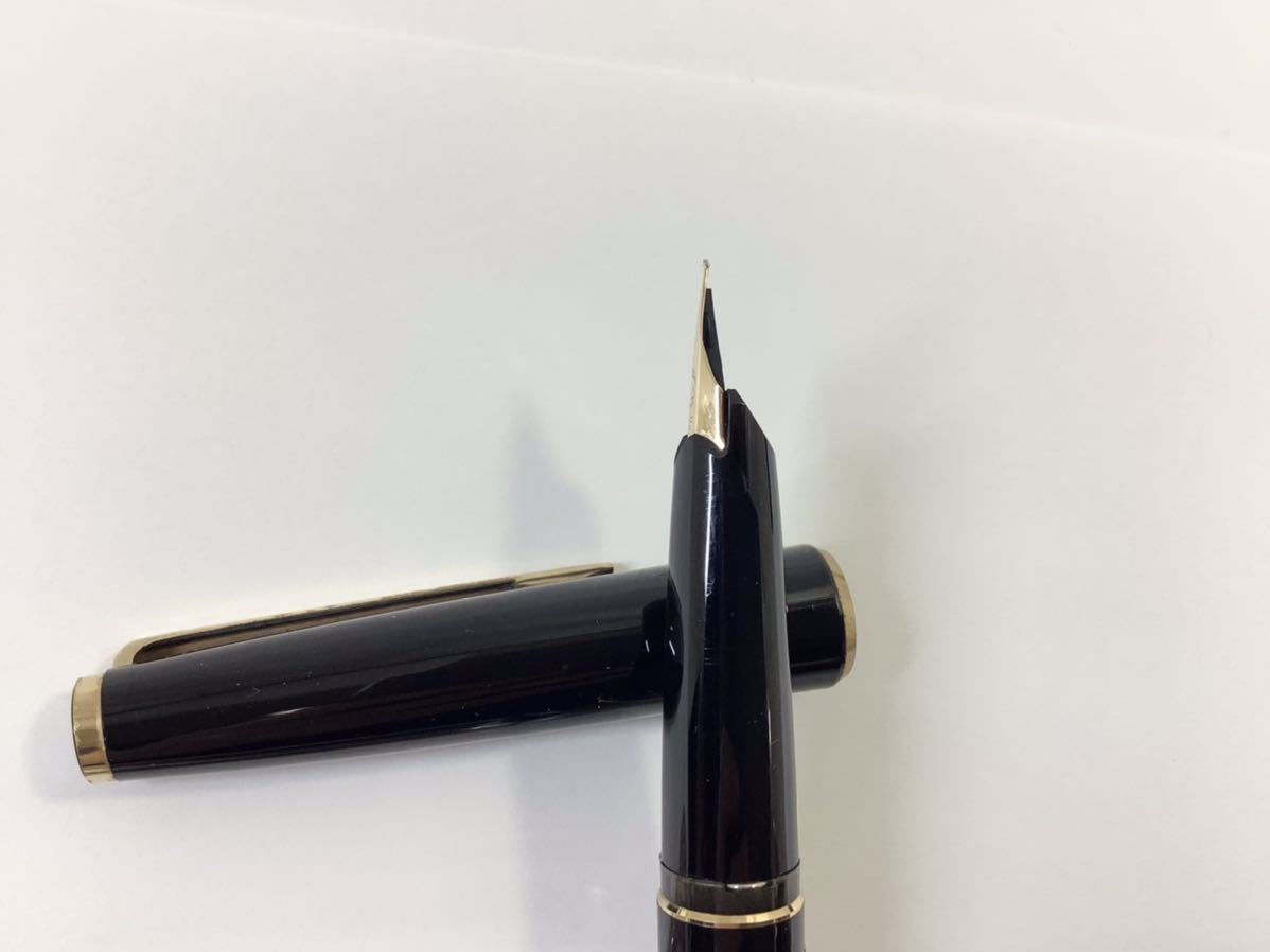 MONTBLANC モンブラン 万年筆 320 EF ペン先14K 585 ケース・説明書付 筆記用具 筆記未確認 万年筆 モンブラン 0 320EF ペン先14k ブラック系