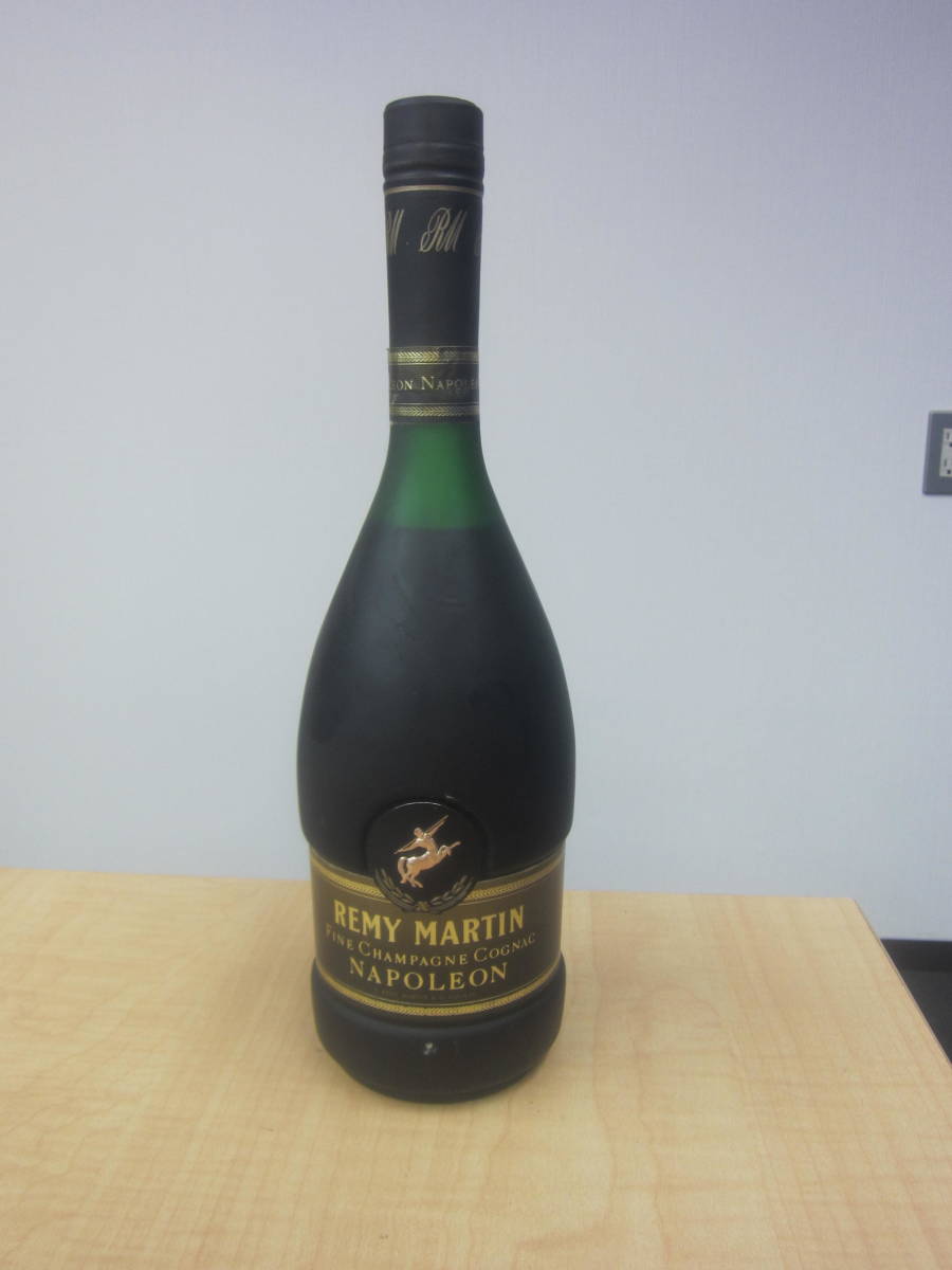 ★☆古酒 REMY MARTIN NAPOLEON レミーマルタン ナポレオン 700ml 未開栓☆★
