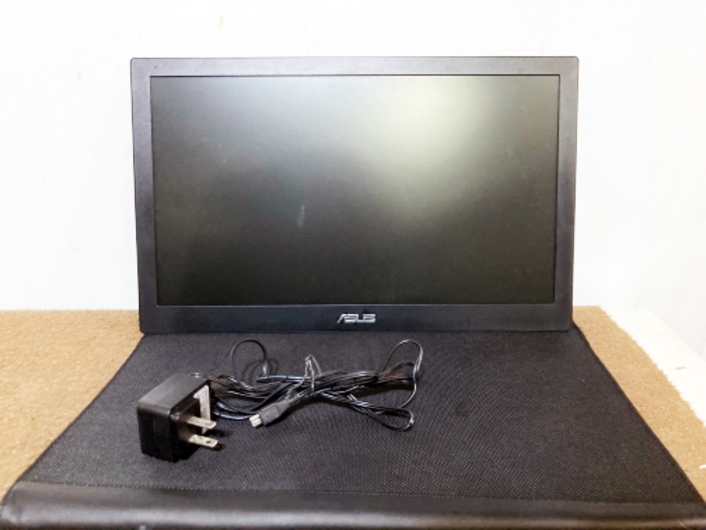 ◎★2016年製★ 中古★ASUS 15.6インチ 薄さ8mm軽量800g、USBで簡単接続 モバイルモニター モバイルディスプレイ【MB168B】E803