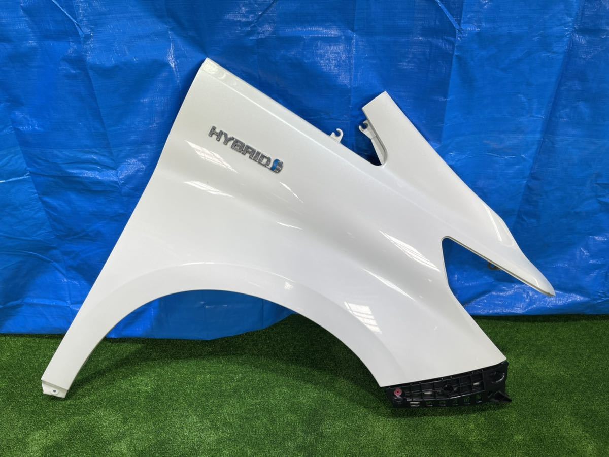 トヨタ　アルファード30系　純正　フェンダー　(右) 070パールホワイト　AYH30 AGH30 AGH35 GGH30 GGH35 良品