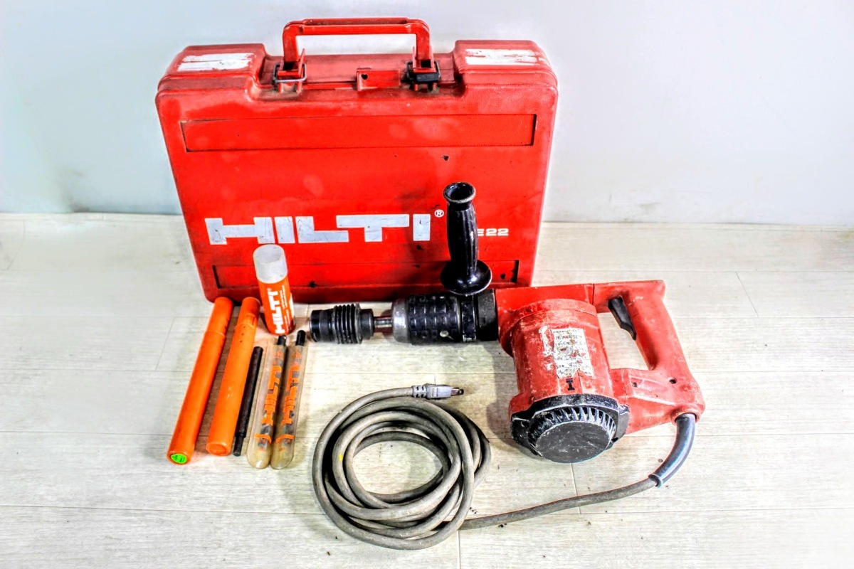 No.5812 HILTI TE22 ヒルティ 電動 ロータリー ハンマドリル 備品 
