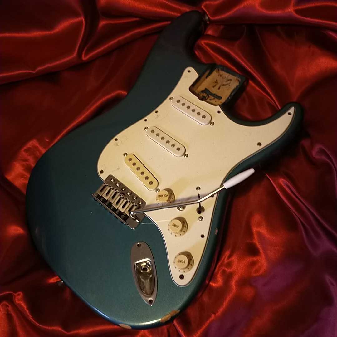 Fender ストラトキャスター Mexico MEXICO - おまけ付き 公式通販