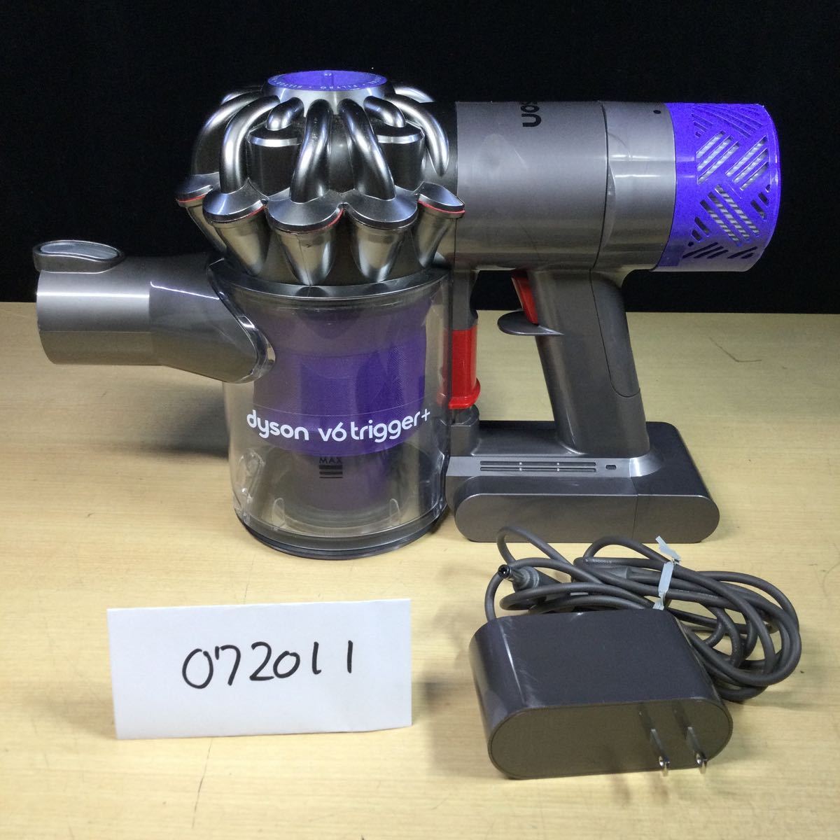 N000M89T Dyson☆ダイソン☆DC62☆Digital slim☆コードレスクリーナー