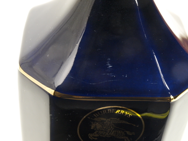 ★★Burberry.s バーバリー 25年 スコッチウイスキー 青陶器 700ml★AKA60035 バーバリー 25年 - 12年スコッチウイスキー Burberry.s(バーバリー) ス