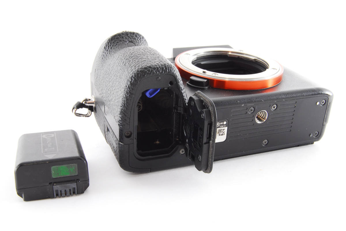 SONY ソニー α7II ボディ ILCE-7M2 元箱付き☆L14 SONY ILCE-7M2