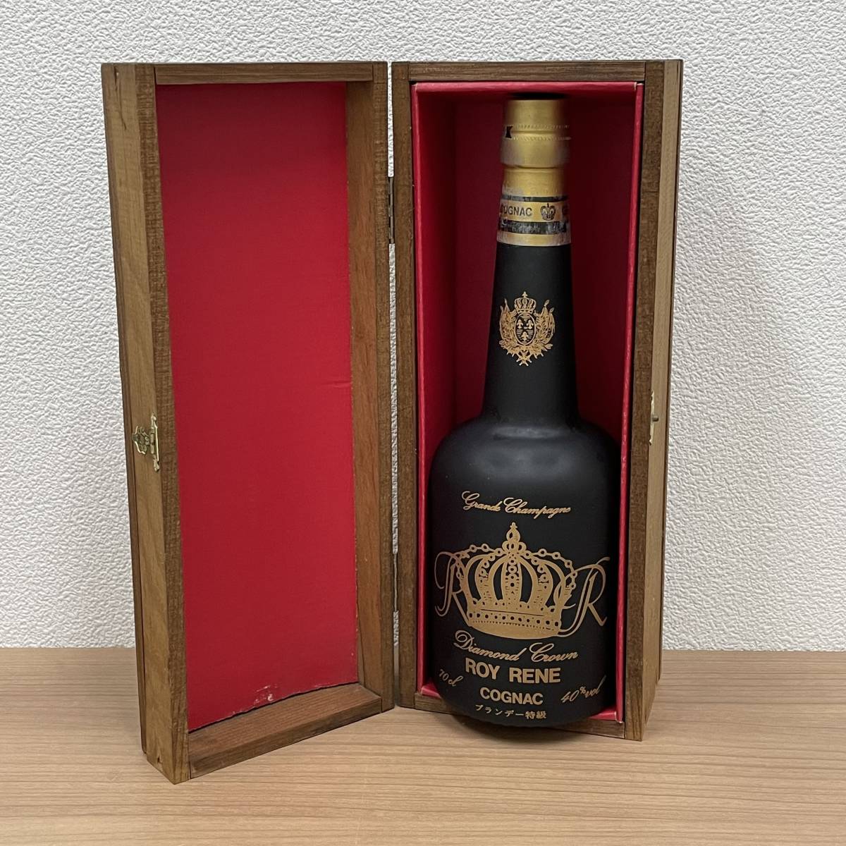 ロイ・レーヌ ダイヤモンド クラウン コニャック ブランデー 700ml 40