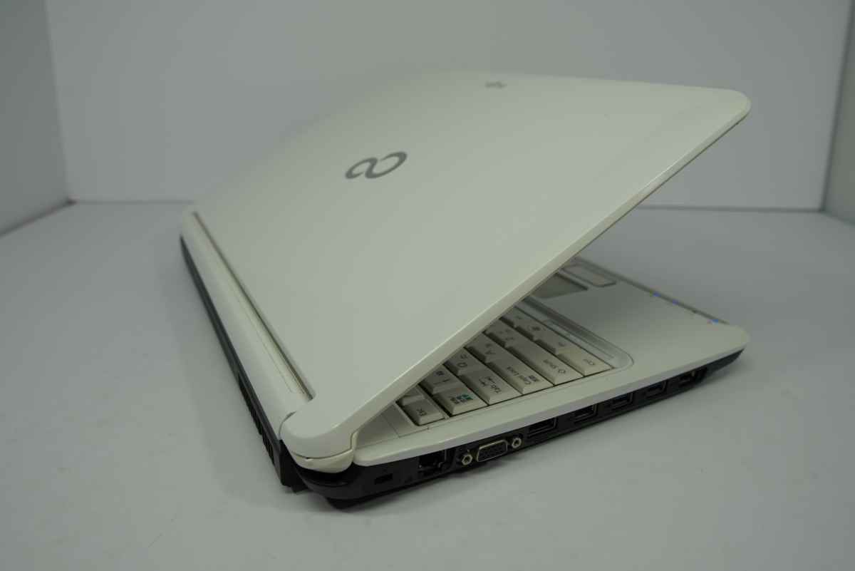 ○富士通_i5-2520M_高容量 750GB HDD_4Gメモリー_Fujitsu Lifebook 