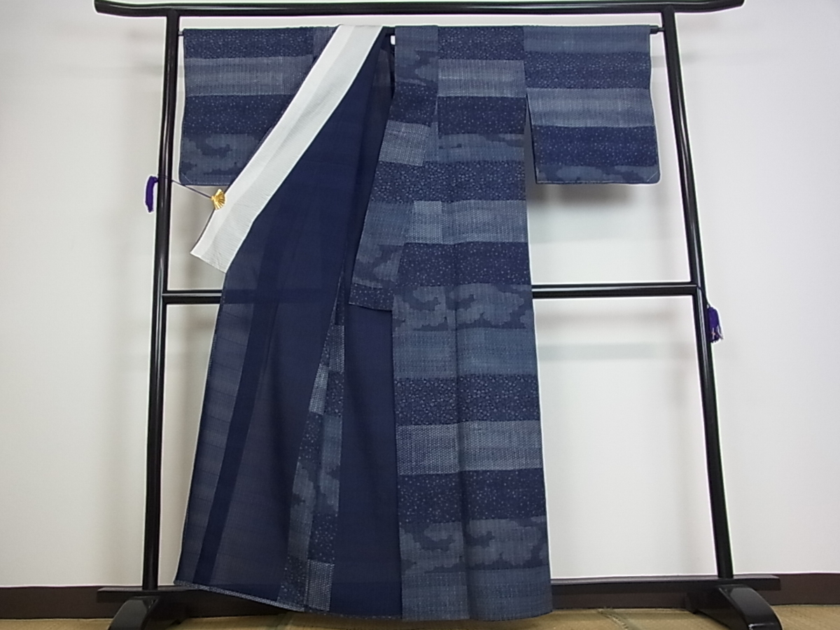 平和屋着物■極上　夏物　藍造り国選定無形文化財　佐藤阿波藍製造所 十九代目藍師・佐藤昭人　江戸小紋　紋紗　証紙付　逸品　未使用m1069 藍造り国選定無形文化財 平和屋本店□極上 佐藤阿波藍製造所 徳島県無形文化財保持者 香川卓美 本藍