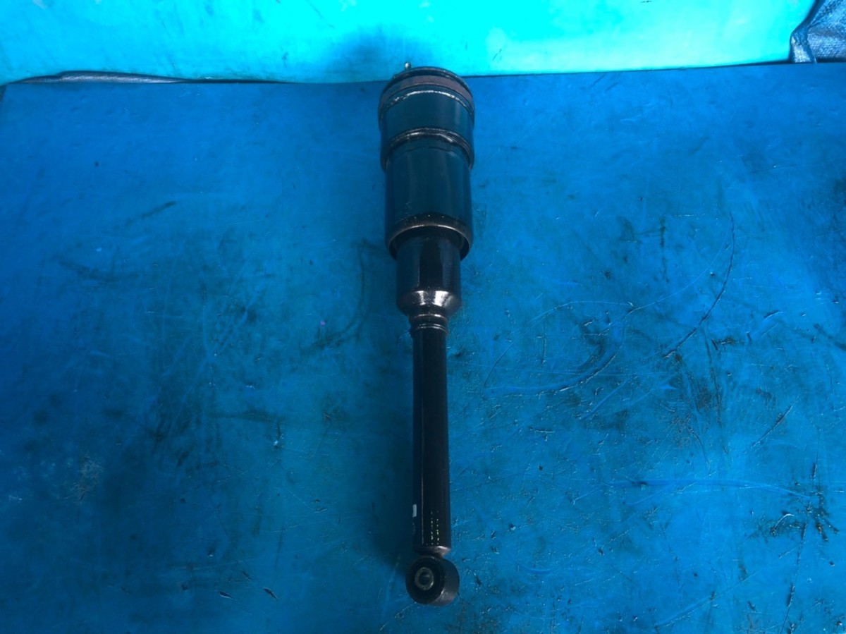全国無料，正規品 UVF45 LS600h レクサス 中期 エアサスペンション エアサス 右リア 48080-50280 品 5010060 210816 TK(レクサス用)｜売買されたオークション情報、yahooの商品情報をアーカイブ公開 - オークファン その他