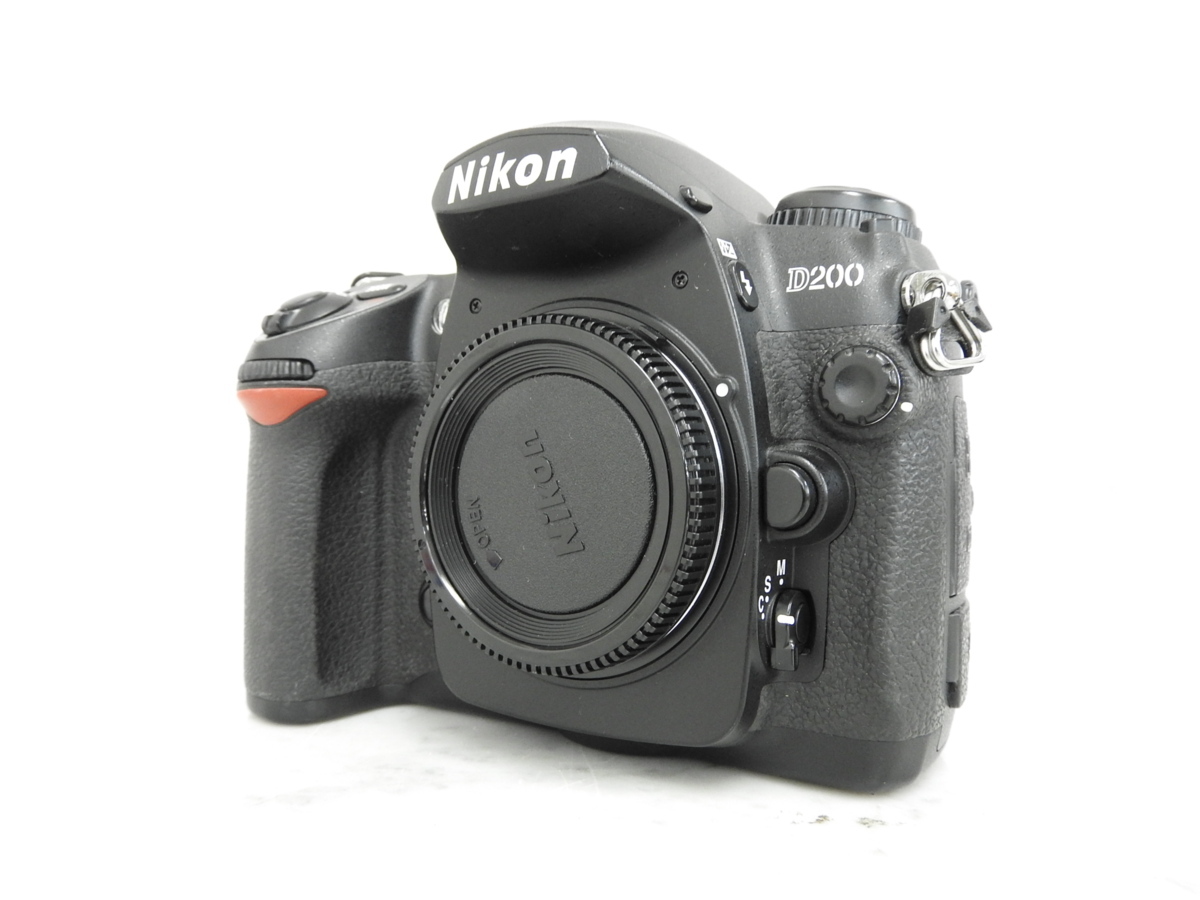 Nikon ニコン デジタル一眼レフカメラ D200 ボディのみ ☆ジャンク 