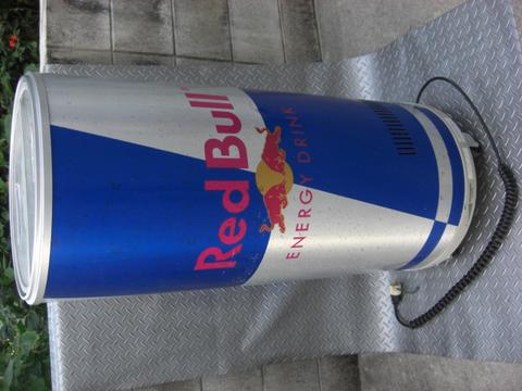 Red Bull レッドブル 缶型冷蔵庫 その他 売買されたオークション情報 Yahooの商品情報をアーカイブ公開 オークファン Aucfan Com