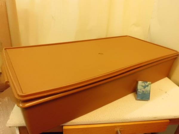 タッパーウェア 特大収納box ブラウン フタ付き 衣装ケース その他 売買されたオークション情報 Yahooの商品情報をアーカイブ公開 オークファン Aucfan Com