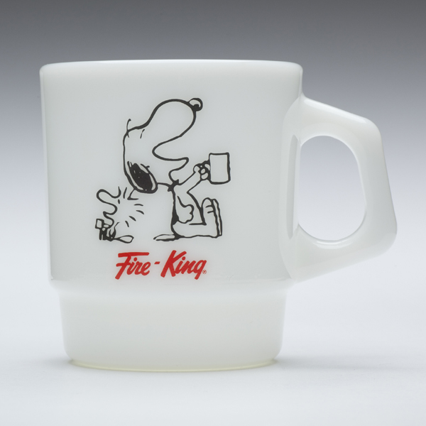 スヌーピー60周年記念マグ ファイヤーキングジャパンピーナッツ ピーナッツ スヌーピー 売買されたオークション情報 Yahooの商品情報をアーカイブ公開 オークファン Aucfan Com