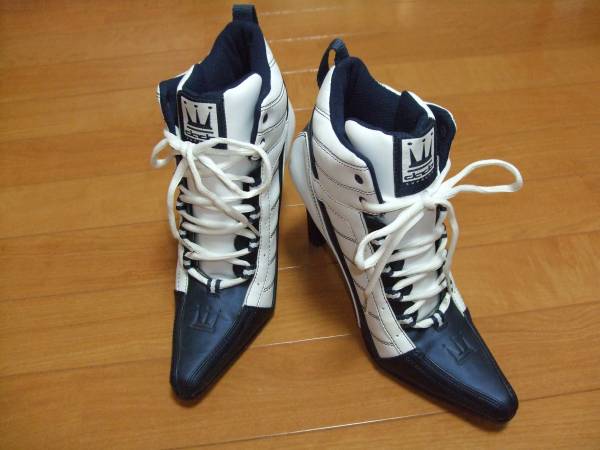 レア Dada Suprｅｍｅ ヒール スニーカーブーツ ２４ 24 0cm 売買されたオークション情報 Yahooの商品情報をアーカイブ公開 オークファン Aucfan Com