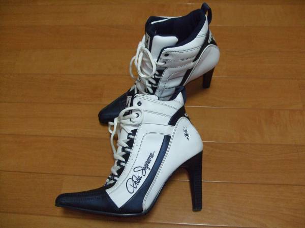 レア Dada Suprｅｍｅ ヒール スニーカーブーツ ２４ 24 0cm 売買されたオークション情報 Yahooの商品情報をアーカイブ公開 オークファン Aucfan Com