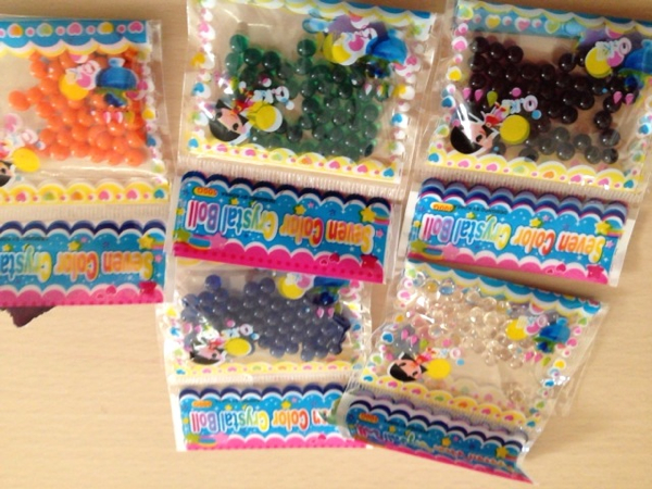 水 膨らむビーズ アクアジェリーボール ゲル状培養土 観葉植物 売買されたオークション情報 Yahooの商品情報をアーカイブ公開 オークファン Aucfan Com