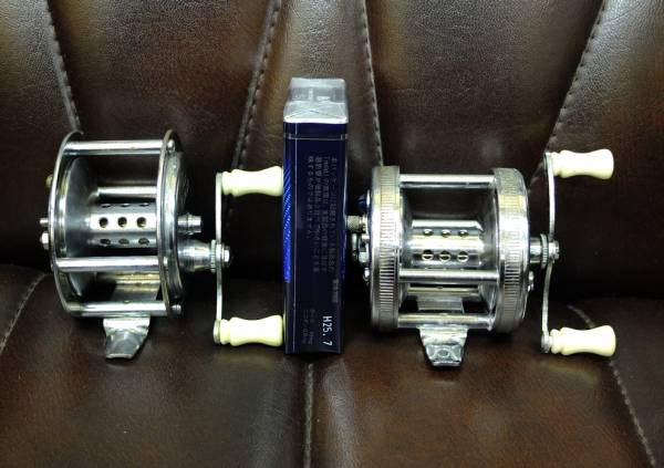 年代物 胴付リールの名器 黒潮リール モデルｎo52 55 ２台 チヌ用 売買されたオークション情報 Yahooの商品情報をアーカイブ公開 オークファン Aucfan Com